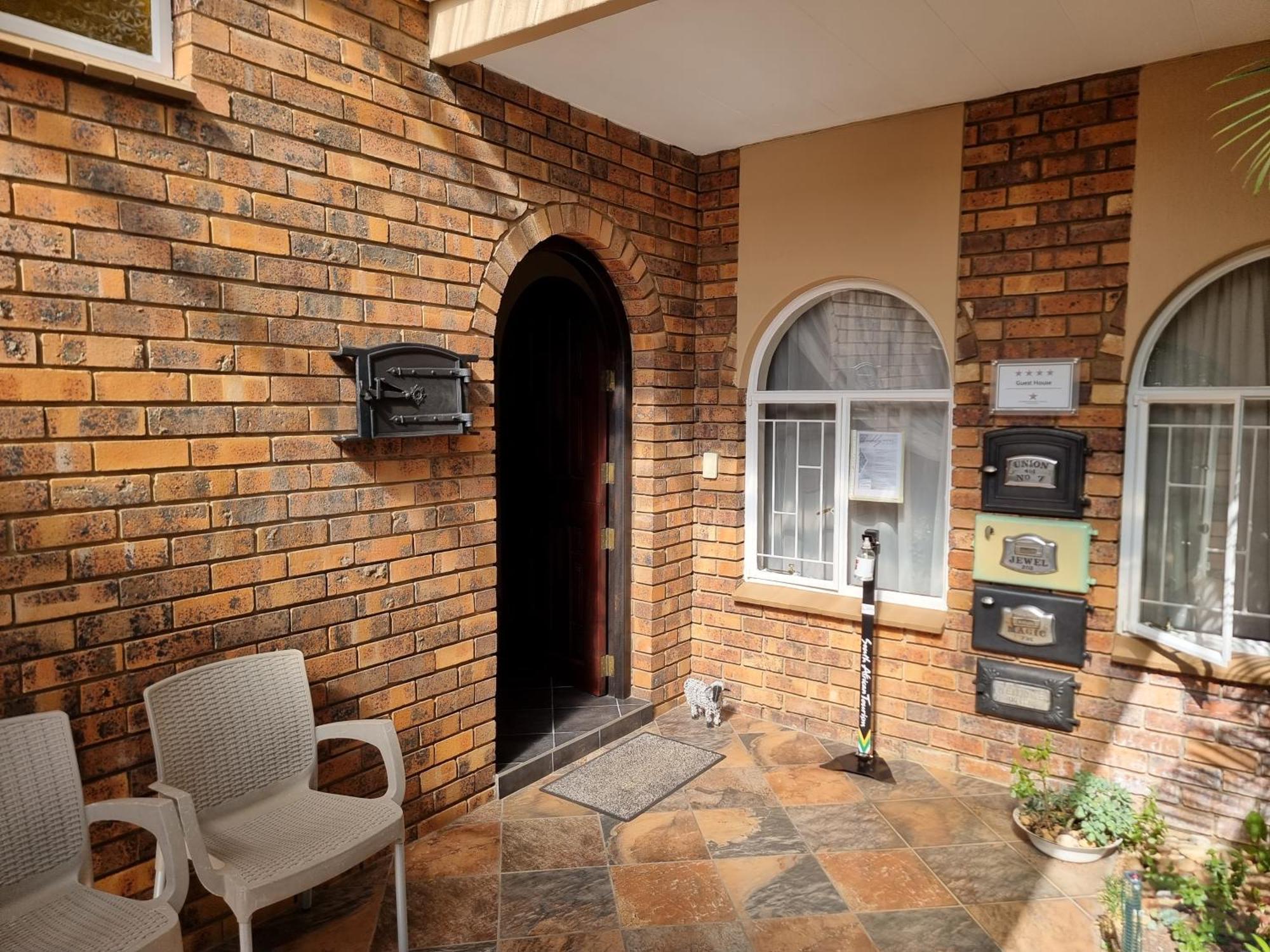 Glen Marion Guest House Претория Экстерьер фото