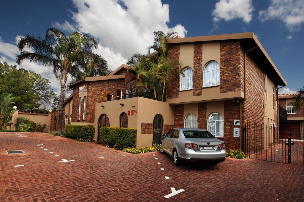 Glen Marion Guest House Претория Экстерьер фото